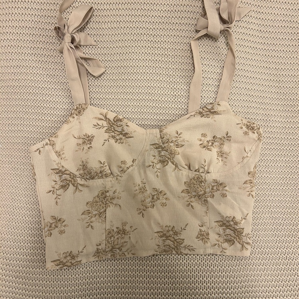 Forever 21 Beige Floral Tank Top